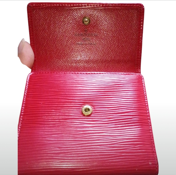 Preloved Louis Vuitton Red Women's Epi Wallet With COA - Picture 4 of 10
